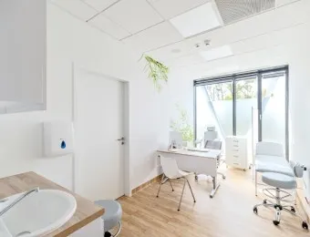 dr n. med. Monika Maciejewska, Laryngolog